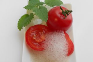 Tomatoe-basil foam – molecular-type 
